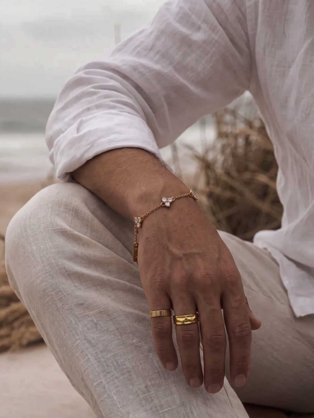 WHITE CLOVER BRACELET | 18K Gold